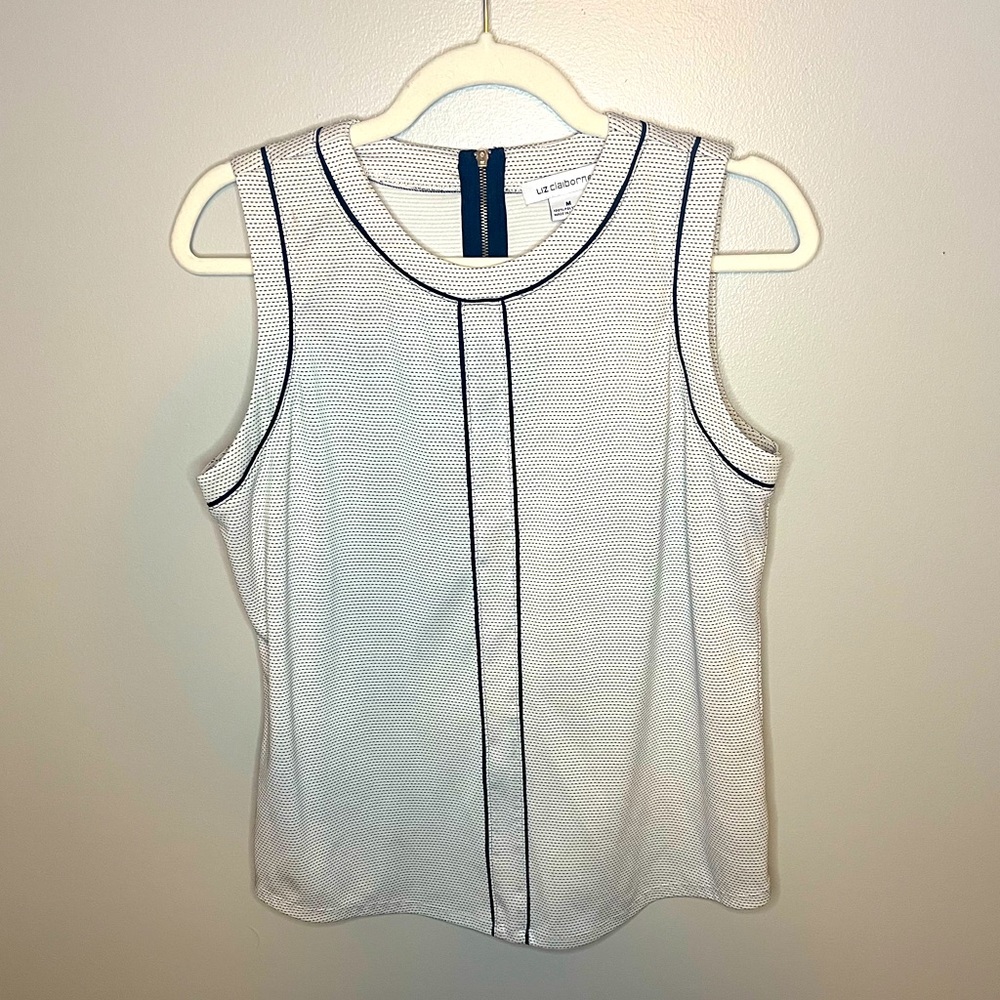 White/Black Patterned “Liz Claiborne” Tank / Blouse 🖤✨